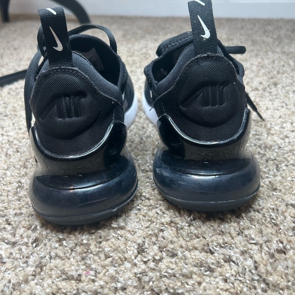 NIKE Air Max 270 Shoes for Women - Picture 4 of 10